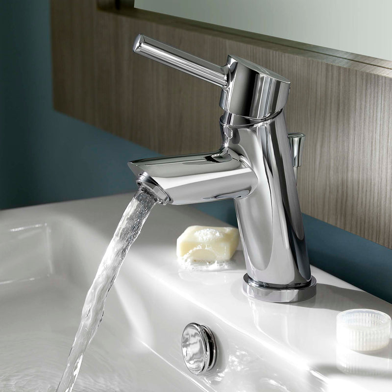 Serin® Single Hole Single-Handle Bathroom Faucet 1.2 gpm/4.5 L/min With Lever Handle