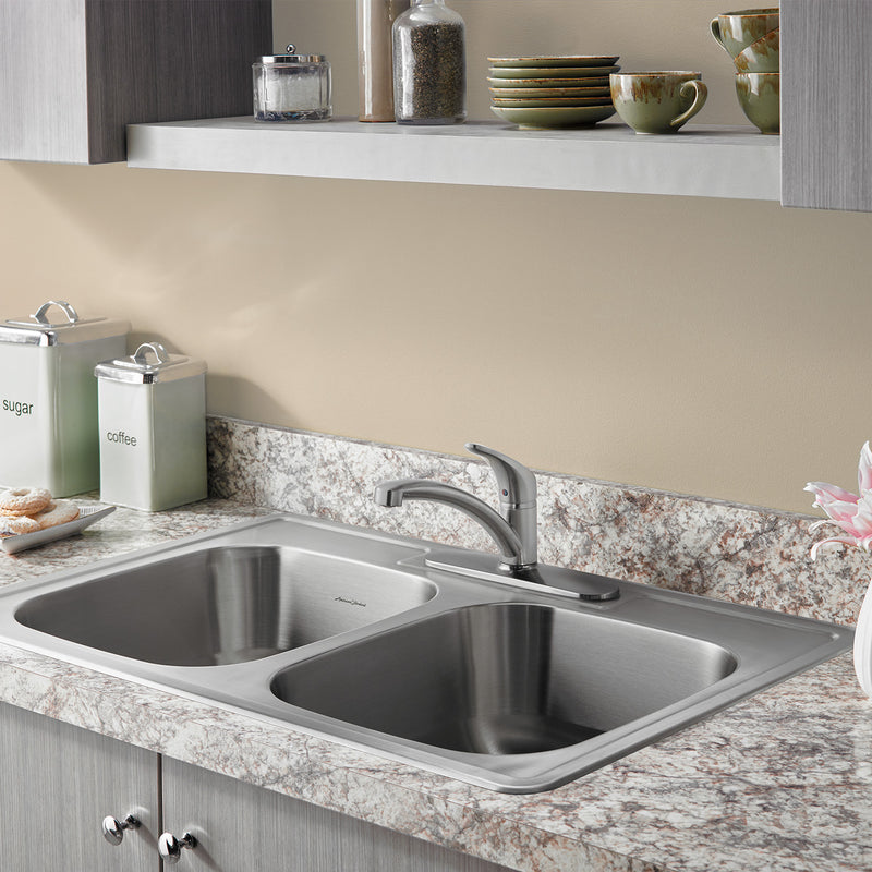 Colony® PRO Single-Handle Kitchen Faucet 1.5 gpm/5.7 L/min